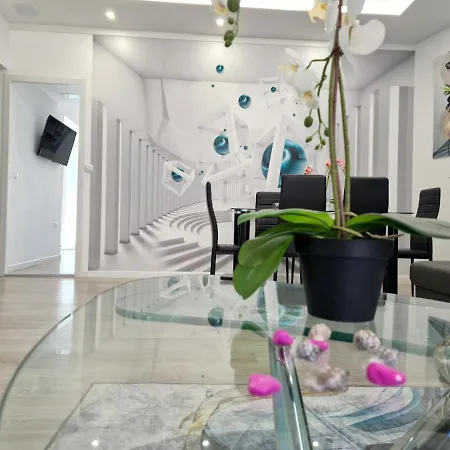 Daniel Beachfront, 2 Wifi Free بيت للعطل