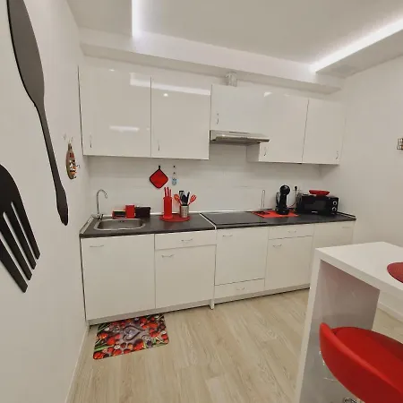 Сasa de vacaciones Daniel Beachfront, 2 Wifi Free *